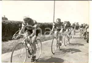 Fotografia d epoca originale 1960 CICLISMO TOUR DE FRANCE DIEPPECAEN Fuga di Wim VAN EST Foto 18x14 1