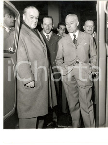 Fotografia d epoca originale 1956 GENOVA Presentazione nuova FIAT 600 multipla alla stampa Fotografia 18x24 1