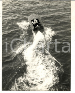 Fotografia d epoca originale 1963 GENOVA SALONE NAUTICO Barca monoposto RICCIO in mare Fotografia 18x24 1