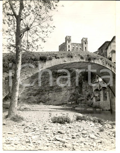 Fotografia d epoca originale 1962 DOLCEACQUA IM Vedutacon il ponte e il castello Doria Foto 18x24 cm 1