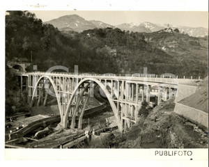 Fotografia d epoca originale 1954 GENOVA VOLTRI Costruzione viadotto dell AUTOSTRADA DEI FIORI Foto 25x20 1