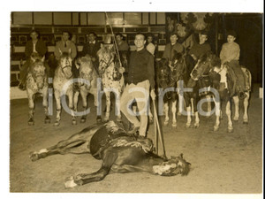 Fotografia d epoca originale 1963 FRANCE CIRQUE BOUGLIONE Georges GUETARY avec son cheval Photo 18x13 1