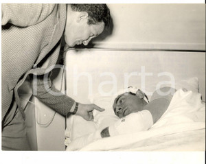 Fotografia d epoca originale 1959 SPINETTA MARENGO AL Fausto COPPI in ospedale dopo un incidente Foto 1