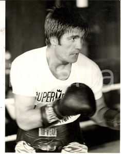 Fotografia d epoca originale 1967 NEW YORK BOXE Allenamento di Nino BENVENUTI al VILLAGGIO ITALIA Foto 18x24 1