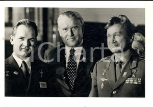 Fotografia d epoca originale 1973 VIENNA CONQUISTA SPAZIO Valerij KUBASOV Werner VON BRAUN Anatolj FILIPCENKO 1