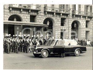 Fotografia d epoca originale 1963 TORINO ESPOSIZIONI Salone Automobile  Arrivo del presidente Antonio SEGNI 1