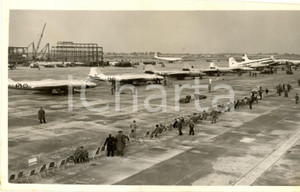 Fotografia d epoca originale 1953 LONDON AIRPORT Duke of Gloucester starts an air race Photo 20x15 cm 1