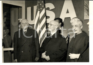 Fotografia d epoca originale 1958 MILANO Visita ambasciatore USA James David ZELLERBACH alla Fiera  Foto 1