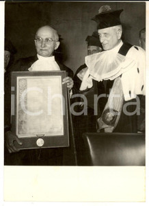 Fotografia d epoca originale 1959 ROMA Luigi EINAUDI riceve laura honoris causa in Scienze Politiche Foto 1