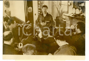 Fotografia d epoca originale 1960 ALGER Député Jean DEMARQUET annonce son engagement pour l Algérie française 1