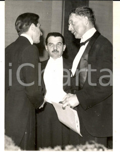 Fotografia d epoca originale 1934 1954 BRUXELLES Jean COCTEAU e Alberto I del Belgio prima dell incidente 1