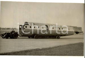 Fotografia d epoca originale 1955 BRISTOL AEROPLANE COMPANY Assembly of a BRISTOL BRITANNIA Photo 20x15 1
