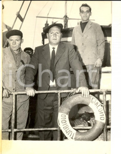 Fotografia d epoca originale 1959 MAZARA DEL VALLO Capitano INGARGIOLA della TUMBIOLO sfuggito ai tunisini 1