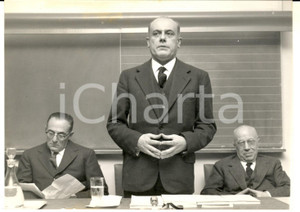Fotografia d epoca originale 1960 SAN DONATO MILANESE Dino DEL BO a inaugurazione anno accademico scuola ENI 1