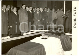 Fotografia d epoca originale 1955 ROMA Chiesa S. Roberto Bellarmino  Funerali di Rodolfo GRAZIANI Foto 1