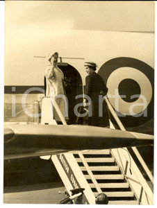 Fotografia d epoca originale 1959 ROMA CIAMPINO Principessa Margaret in partenza con la Regina Madre Foto 1