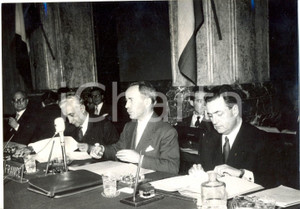 Fotografia d epoca originale 1955 MESSINA Ministro Antoine PINAY durante la conferenza C.E.C.A. Fotografia 1