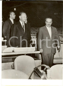 Fotografia d epoca originale 1959 NEW YORK Anastas MIKOJAN visita sede ONU con Dag HAMMARSKJÃ–LD Foto 1