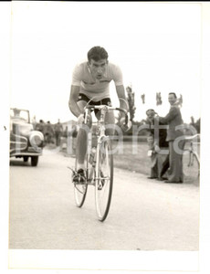 Fotografia d epoca originale 1955 CICLISMO GIRO D ITALIA Raphael GEMINIANI in fuga verso Ravenna Foto 13x18 1