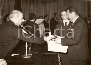 Fotografia d epoca originale 1959 ROMA Cinema BARBERINI Umberto TUPINI consegna premi EXPO  58 BRUXELLES Foto 1