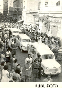 Fotografia d epoca originale 1958 NAPOLI Tragedia MAYOL Funerali bambini carbonizzati dai fuochi d artificio 1