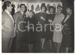 Fotografia d epoca originale 1962 PARIS PremiÃ¨re L OpÃ©ra d Aran Gilbert BECAUD Marguerite WALLMANN Photo 1
