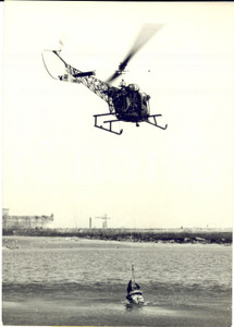 Fotografia d epoca originale 1958 SAINTMALO Exercices de sauvetage en mer par hÃ©licoptÃ¨re Photo 13x18 1