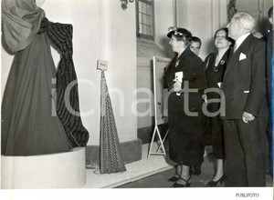Fotografia d epoca originale 1953 CASTELLO DI STUPINIGI  Mostra del Tessile e della Moda  Giuseppe SPATARO 1