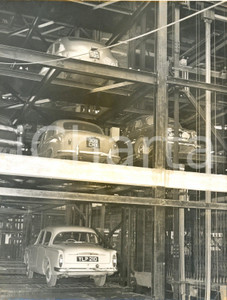 Fotografia d epoca originale 1960 LONDON Southwark Bridge  The first multilevel pushbutton car park Photo 1