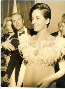 Fotografia d epoca originale 1965 MILANO TEATRO ALLA SCALA Francesca ZINCONE alla prima  Foto 22x30 cm 1