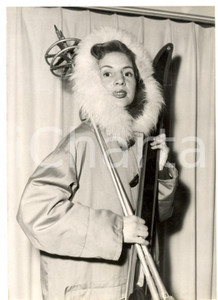 Fotografia d epoca originale 1954 PARIS MODE Vincent MEHNERT  Tenue de ski PACK en popeline Photo 13x18 cm 1