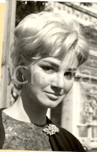 Fotografia d epoca originale 1962 PARIS Adrienne DALBERT nouvelle Miss France d AmÃ©rique Photo 10x16 cm 1