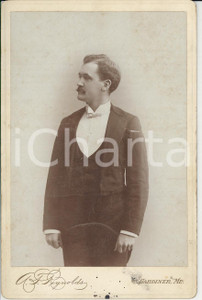 Fotografia d epoca originale 1890 ca GARDINER MAINE Portrait of John J. TURNER Photo G. T. REYNOLDS 1
