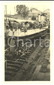 Fotografia d epoca originale 1940 NAPOLI Regia Torpediniera CASCINO in bacino  Fotografia 14x8 cm 1