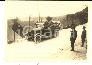 Fotografia d epoca originale 1916 WW1 ZONA DI GUERRA Arrivo ufficiali presso comando in villa Foto 9x6 1