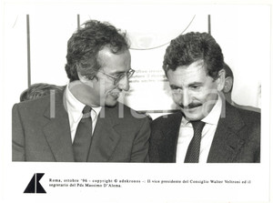 Fotografia d epoca originale 1996 ROMA Intesa tra Walter VELTRONI e Massimo D ALEMA Foto 24x17 cm 1