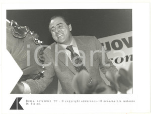 Fotografia d epoca originale 1997 ROMA Ritratto del neo senatore Antonio DI PIETRO  Foto 24x17 cm 1