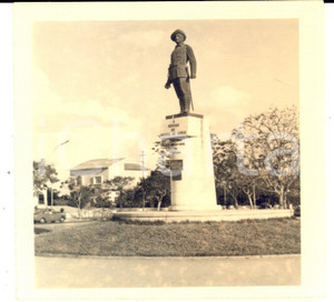 Fotografia d epoca originale 1972 NAMPULA MOZAMBICO Monumento a Neutel de Abreu Foto VINTAGE 9x9 cm 1