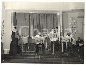Fotografia d epoca originale 1950 ca M/S SATURNIA Concerto a bordo  Fotografia 24x18 cm 1