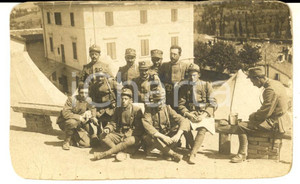 Fotografia d epoca originale 1910 ca ITALIA REGIO ESERCITO Allievi ufficiali a riposo  Fotografia 11x6 cm 1