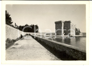 Fotografia d epoca originale 1940 ca CANNES ISOLA DI SANT ONORATO  Veduta della fortezza  Foto 18x13 1