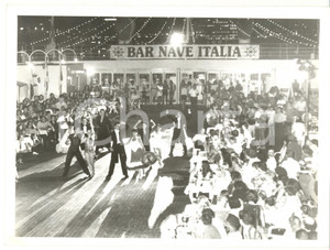 Fotografia d epoca originale 1990 ca GENOVA Bar Nave Italia  Serata danzante Foto VINTAGE 24x18 cm 1