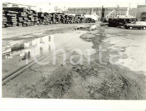 Fotografia d epoca originale 1989 GENOVA Marina Molo Vecchio  Magazzini genovesi Foto VINTAGE 24x18 cm 1