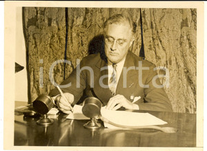 Fotografia d epoca originale 1934 WASHINGTON D.C. Portrait of president Franklin D. ROOSEVELT at his desk 1