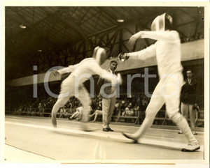 Fotografia d epoca originale 1932 LOS ANGELES Olympic Games  Fencing  Ivan DURANTHON vs Carlo SIMONETTI 1