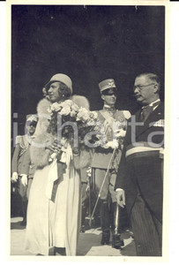 Fotografia d epoca originale 1930 ca  CASA SAVOIA Principe Umberto e Maria JosÃ© durante una cerimonia Foto 1
