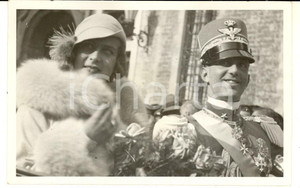 Fotografia d epoca originale 1930 ca CASA SAVOIA Principe Umberto e Maria José in automobile  Foto 1