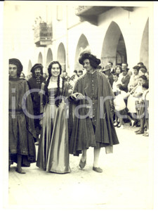 Fotografia d epoca originale 1955 ca PIEMONTE PALIO Sfilata in costume storico Foto VINTAGE 13x18 cm 1