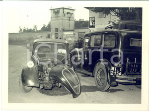 Fotografia d epoca originale 1951 ROBECCO SUL NAVIGLIO Incidente tra FIAT TOPOLINO furgone e FIAT 524 Foto 1