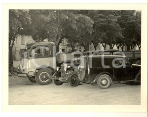 Fotografia d epoca originale 1951 ROBECCO SUL NAVIGLIO Incidente FIAT 500 TOPOLINO furgone  FIAT 524 Foto 1